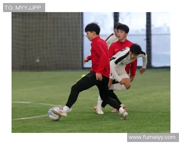 足球明星童子军：培养未来球星的梦想与坚持之路