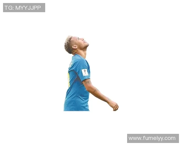 足球明星身着藏装展现多元文化魅力引发热议与关注 足球明星身着藏装展现多元文化魅力引发热议与关注